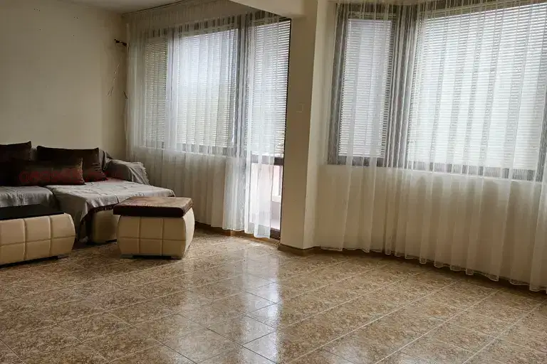 3-bedroom apartment in Plovdiv, Asenov