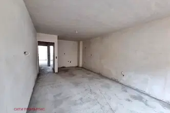 Тристаен апартамент в Благоев, Еленово 1
