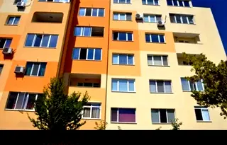 Тристаен апартамент в Благоев, Еленово 1