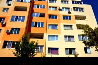 Тристаен апартамент в Благоев, Еленово 1
