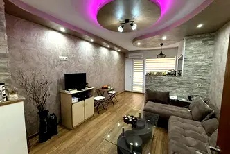 Тристаен апартамент в Благоев, Еленово 2