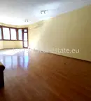 Тристаен апартамент в Благоев, Идеален център