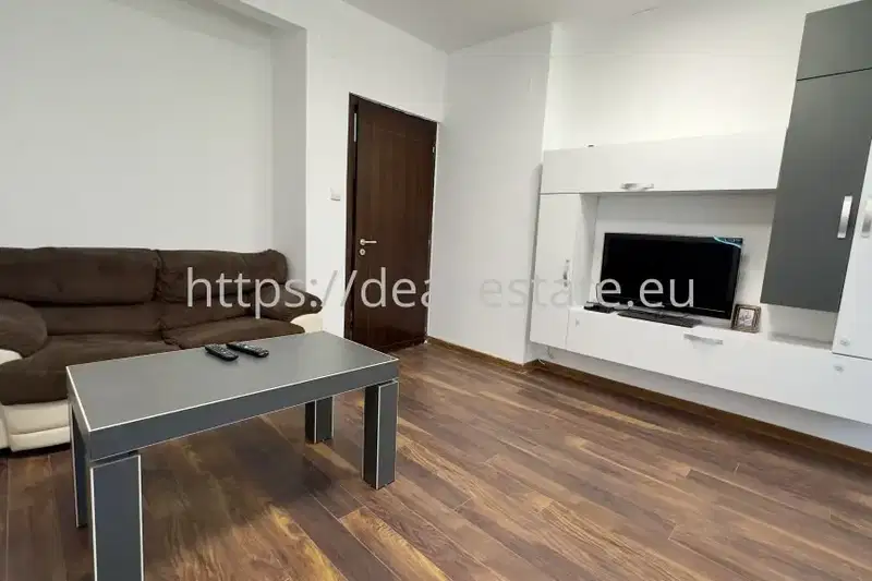 3-bedroom apartment in Благоев, Идеален център