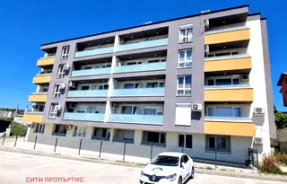 Тристаен апартамент в Благоев, Освобождение