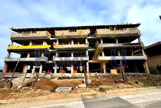 Тристаен апартамент в Благоев, Струмско