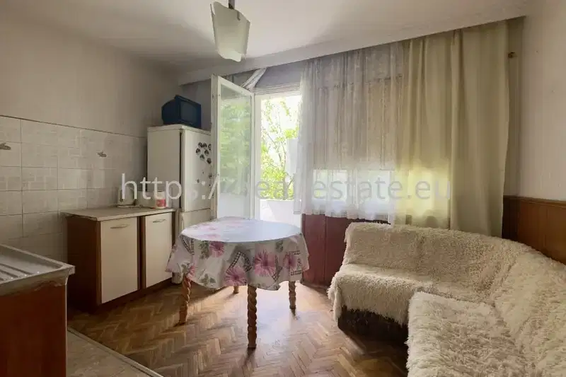 3-bedroom apartment in Благоев, Запад
