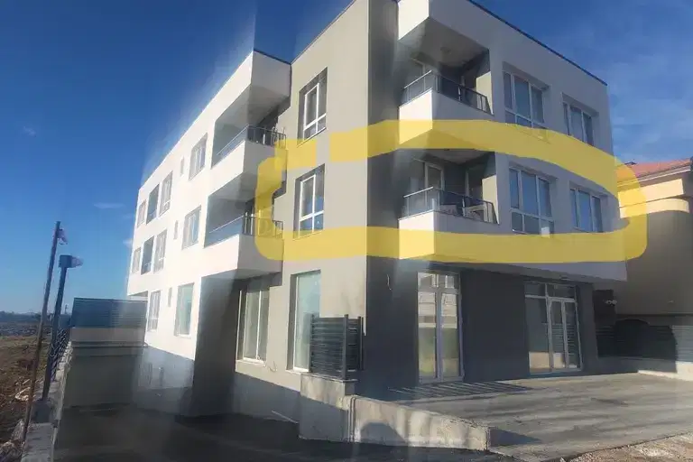 3-bedroom apartment in област София, Bojurishte
