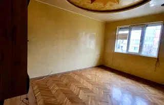 Тристаен апартамент в София, Ботев