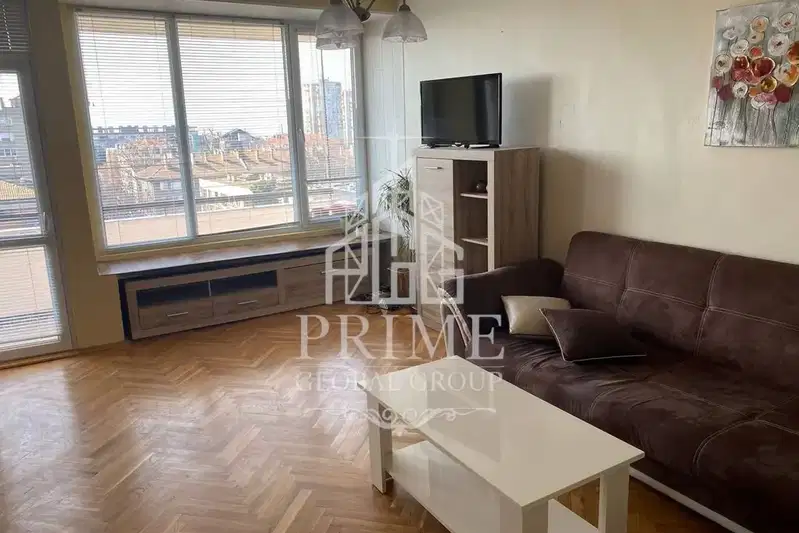 3-bedroom apartment in Burgas, Centyr