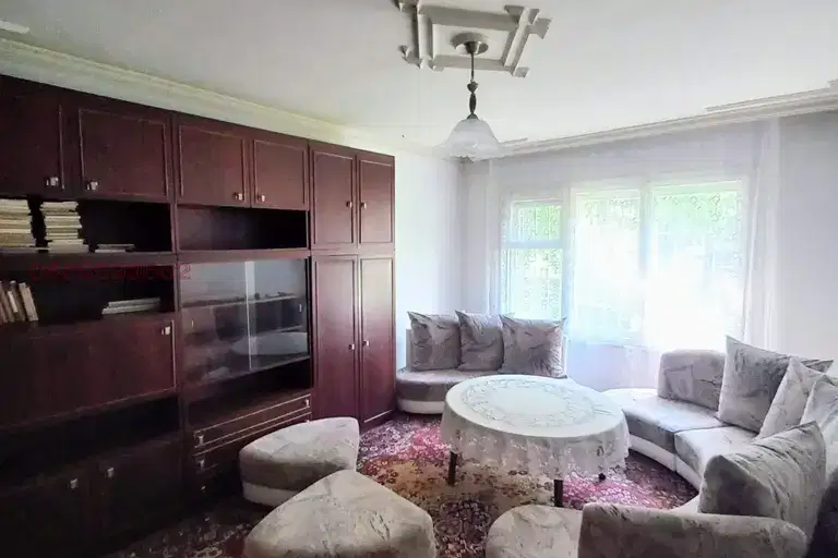 Тристаен апартамент в Бургас, Център