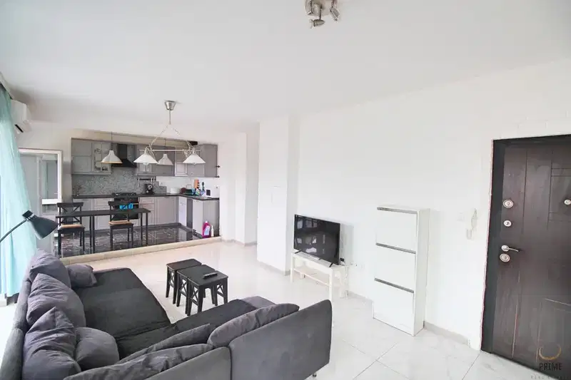 3-bedroom apartment in Burgas, Centyr