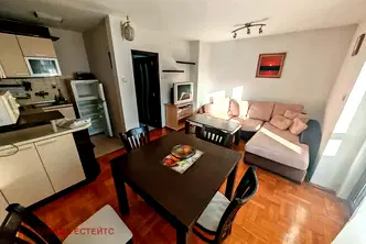 Двустаен апартамент в Център, Бургас с тераса