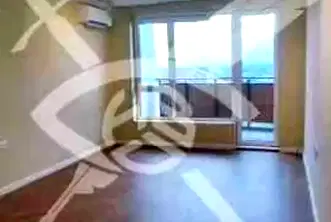 Двустаен апартамент в Изгрев, Бургас с тераса