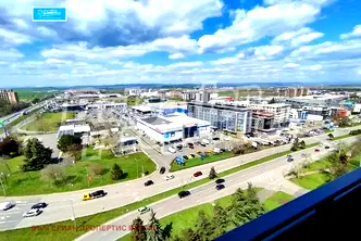Двустаен апартамент с панорамна гледка в Изгрев, Бургас