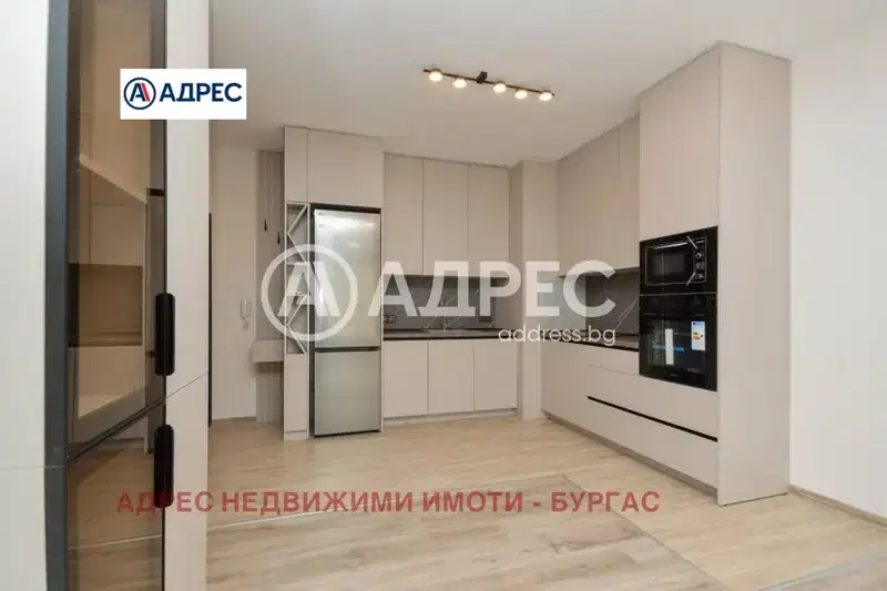 3-bedroom apartment in Burgas, Izgrev