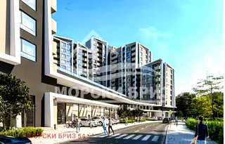 Тристаен апартамент в Изгрев, Бургас с тераса