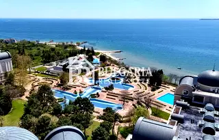 Двустаен апартамент с тераса в Крайморие, Бургас