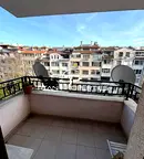 Двустаен апартамент с тераса в Лазур, Бургас