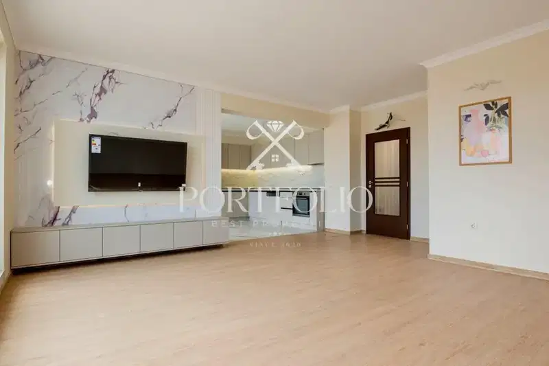 3-bedroom apartment in Burgas, Lazur