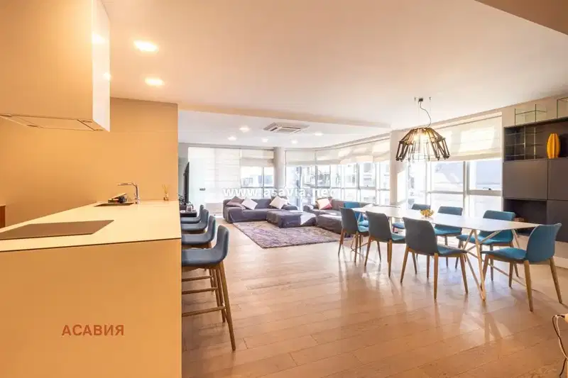 4-bedroom apartment in Burgas, Lazur