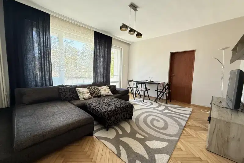 3-bedroom apartment in Burgas, Lazur