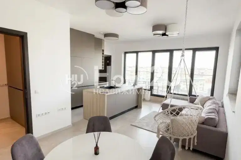 3-bedroom apartment in Burgas, Lazur