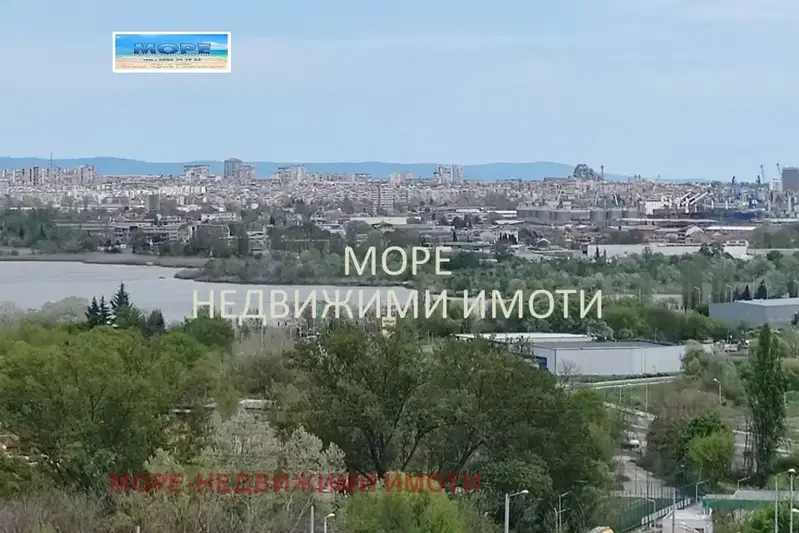 Двустаен апартамент с уникална гледка в Меден рудник, Бургас