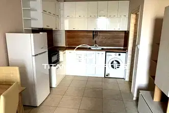 Двустаен апартамент в Меден рудник - зона В, с тераса