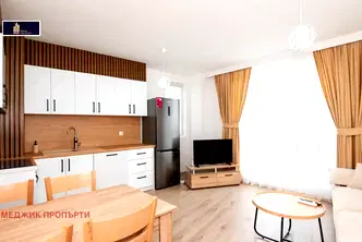 Тристаен апартамент с две тераси в Меден рудник, Бургас
