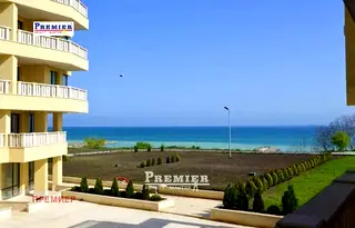 Студио апартамент в Сарафово, Бургас с първа линия море