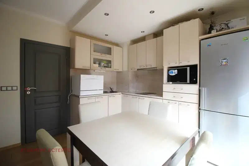 Two-room apartment in Sarafovo with courtyard view