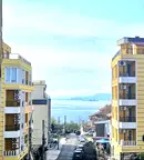 Двустаен апартамент с тераса и морска гледка в Сарафово, Бургас
