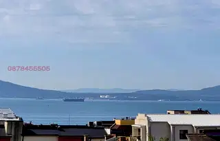 Четиристаен апартамент с тераса и паркомясто в Сарафово, Бургас