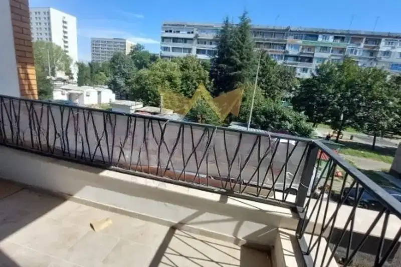 3-bedroom apartment in Burgas, Slaveikov