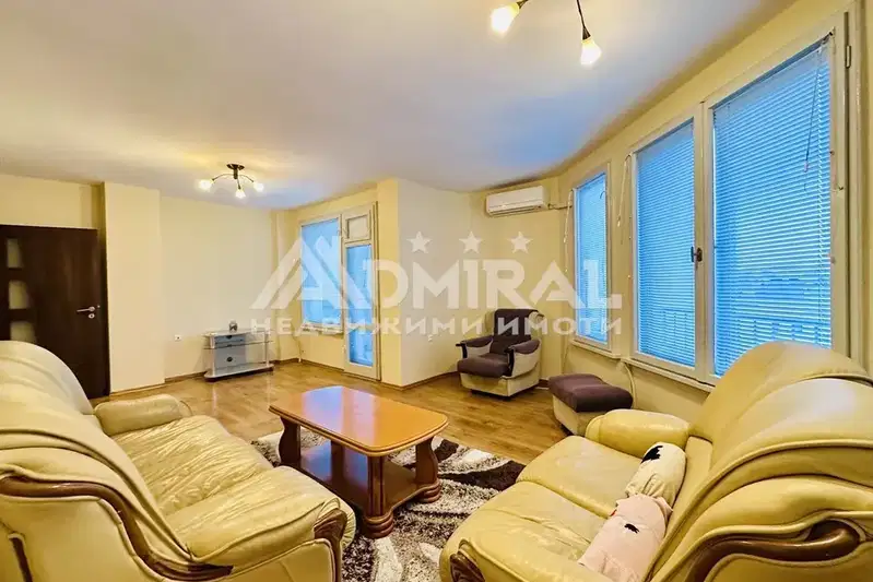 4-bedroom apartment in Burgas, Slaveikov