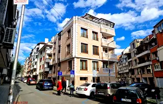 Двустаен апартамент с паркомясто във Възраждане, Бургас