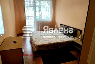 Двустаен апартамент с тераса в кв. Възраждане, Бургас
