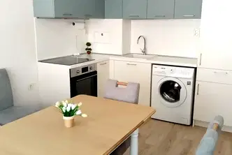 Двустаен апартамент в град Бургас, Възраждане, 2 етаж