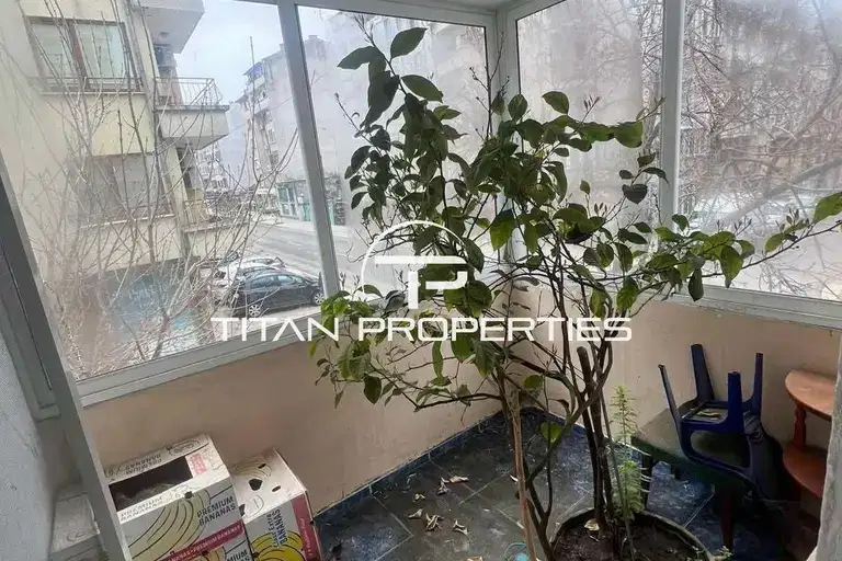 Тристаен апартамент в Бургас, Възраждане