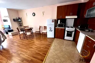 Тристаен апартамент в ж.к. Възраждане, Бургас с две тераси