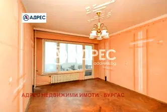 Двустаен апартамент в Бургас, Зорница