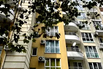 3-стаен апартамент в Зорница с две тераси в Бургас
