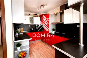 Тристаен апартамент с две изложения в Зорница, Бургас