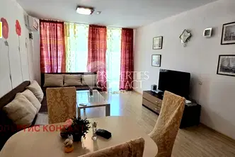 Двустаен апартамент във Варна, Бяла