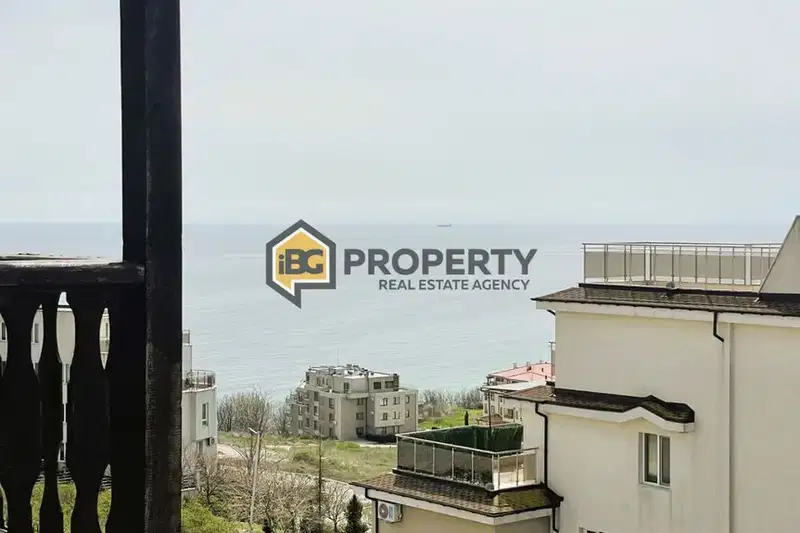 Тристаен апартамент във Варна, Бяла