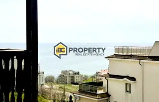 Тристаен апартамент във Варна, Бяла