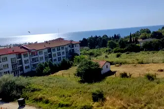 Двустаен апартамент във Варна, Бяла