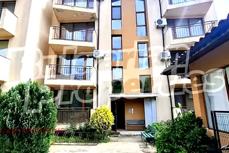 Двустаен апартамент в Бургас, Царево