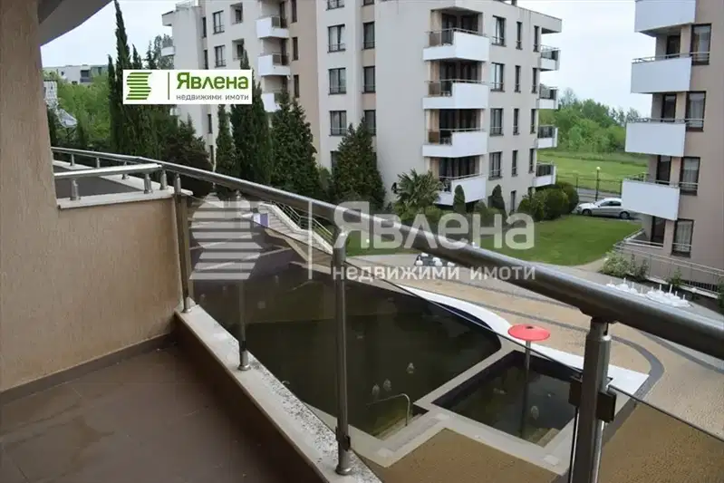 Тристаен апартамент в Бургас, Царево