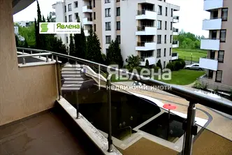 Тристаен апартамент в Бургас, Царево